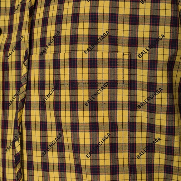 BALENCIAGA logo
PATTERNED HOODED SHIRT Long Sleeve - Picture 6 of 6